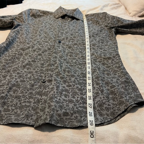 Men’s button up shirt - Picture 3 of 6